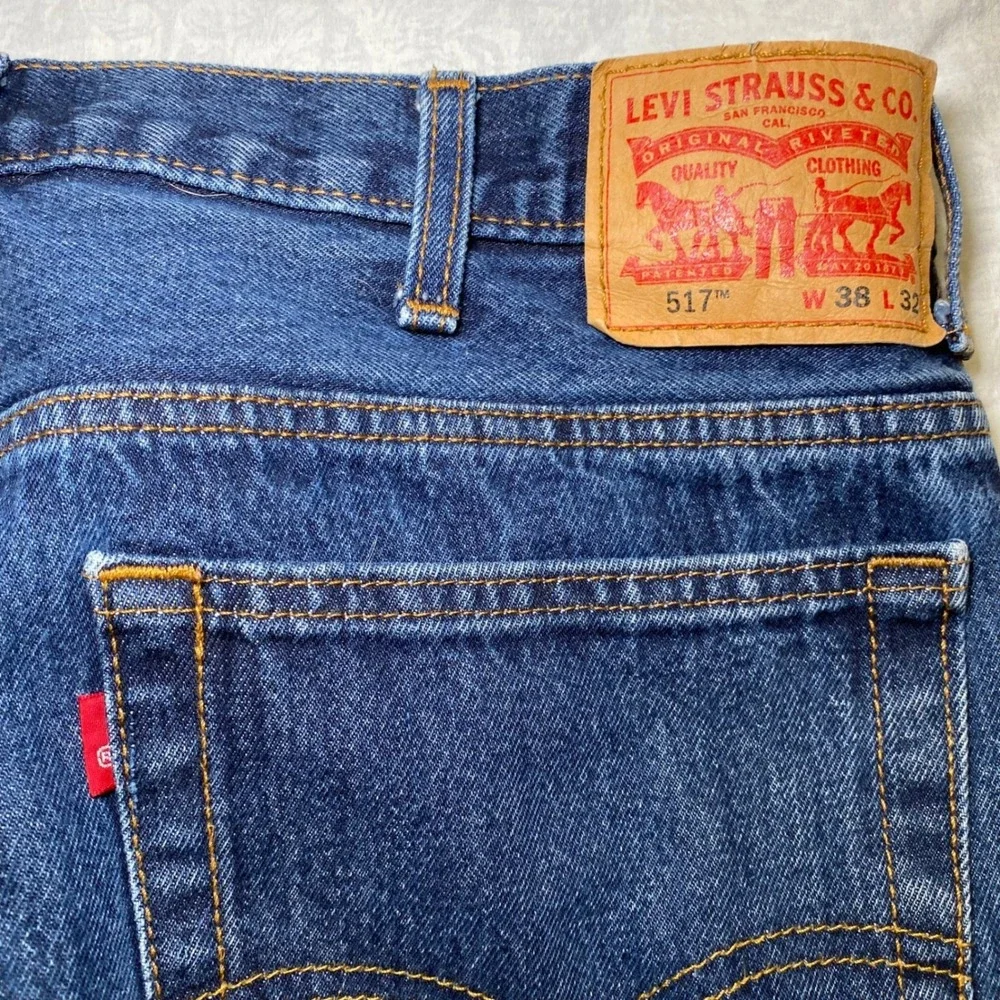 Levis 517 Bootcut Jeans Mens 38x32 Medium Wash Blue Denim Western 00517-0217